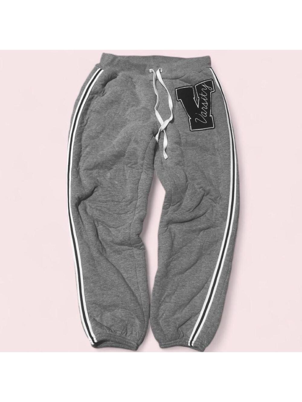 No boundaries medium activewear sporty sweatpants
